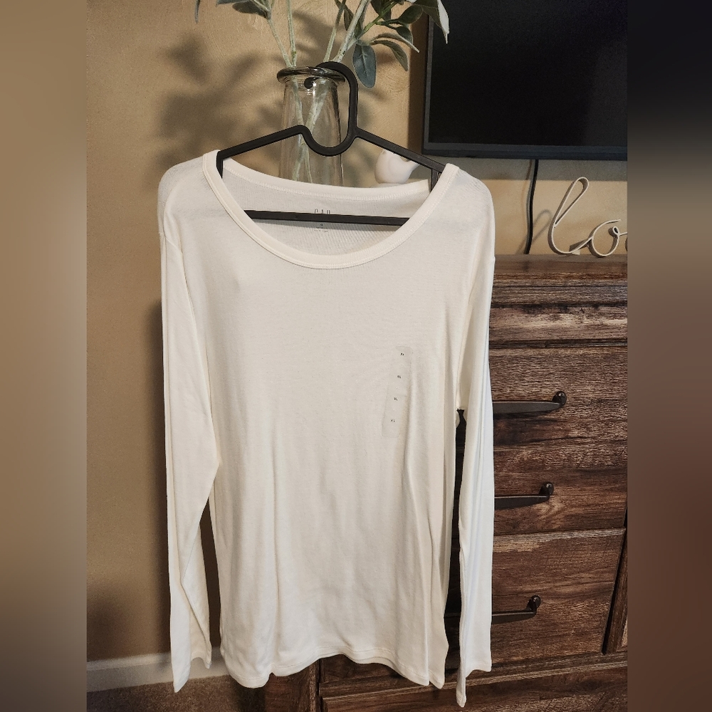 Gap Long Sleeved Tee